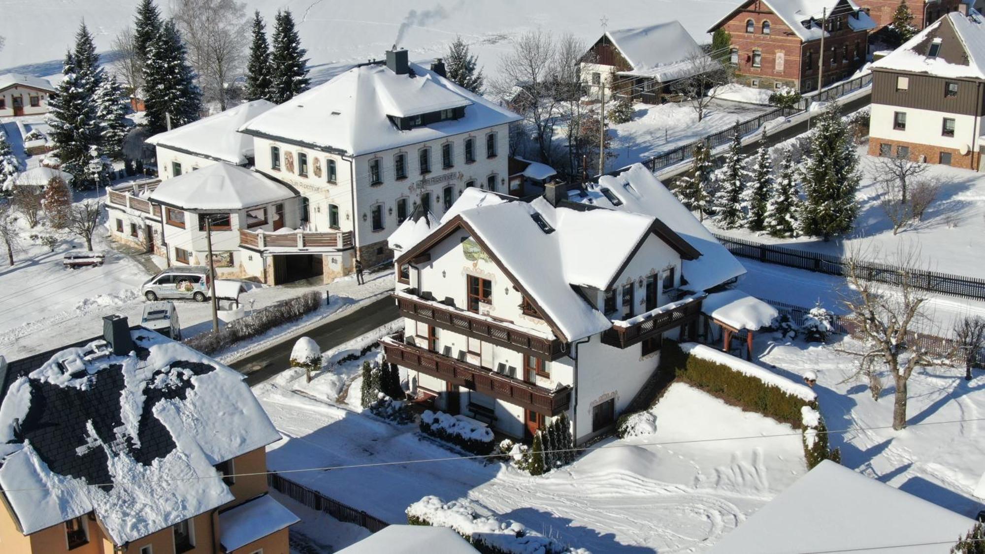 Hotel Alpenhof Markneukirchen 외부 사진
